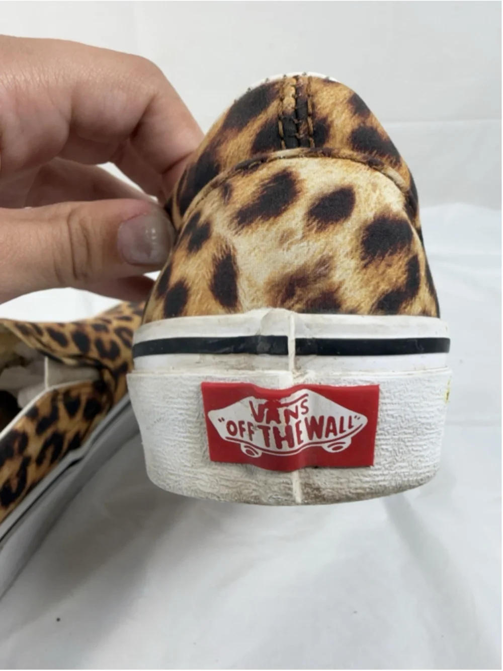 Vans Slip On Leopard Womens Size 7 Animal Print Shoes Skateboarding Casual
